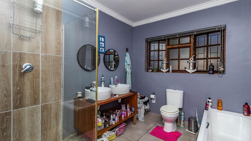 7 Bedroom Property for Sale in Dana Bay Western Cape
